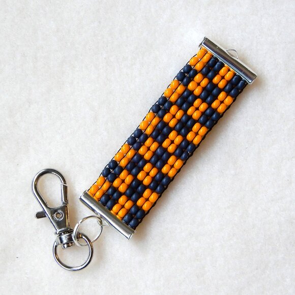 Tennessee checkerboard bead keychain / bag charm, handmade, orange/gray - Picture 1 of 4